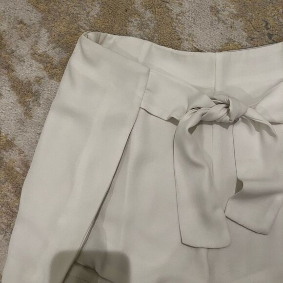 do+be white wrap front flowly high waist shorts - Picture 3 of 5